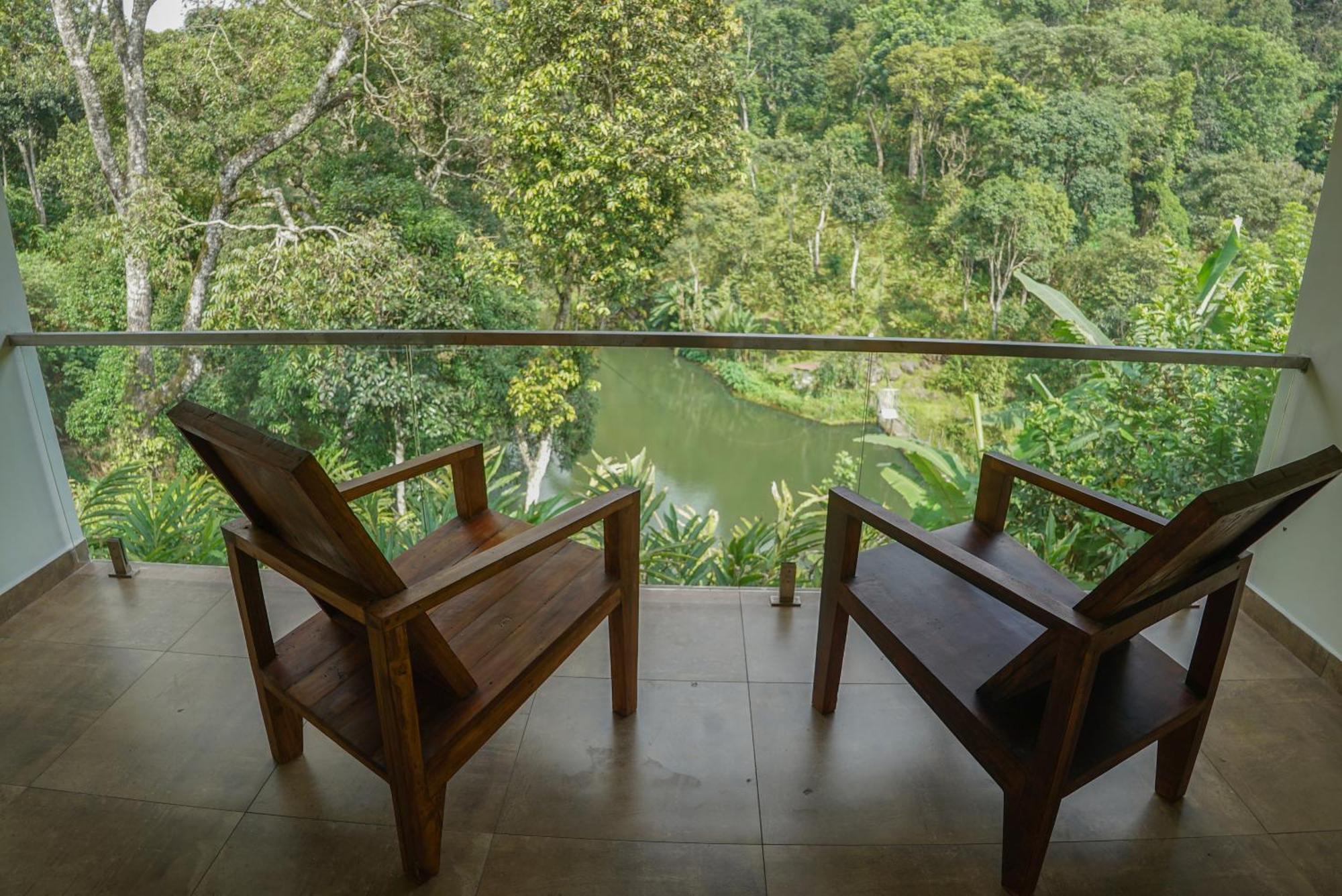 Spice Forest Plantation Homestay, Thekkady Vandiperiyar ภายนอก รูปภาพ